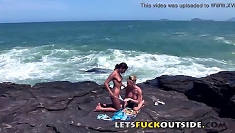 Outdoor Sex With Babes: The Thrill Of Getting Caught
