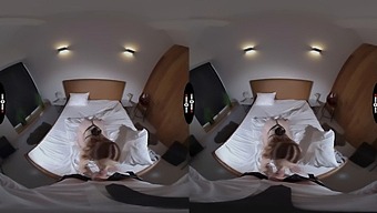 Virtual Reality Experience In A Hidden Room - Fundamental Guidelines