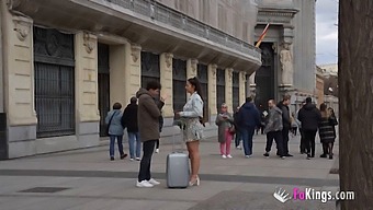 Nuria Millan, A Passionate Amateur, Enjoys Seducing Strangers On The Street!