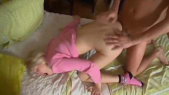 Amateur Stepsister Gets Anal Sex From Me Until Her Ass Is Covered In Cum
