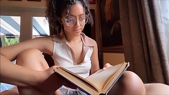 Sweet And Innocent Step-Sis Explores Her Sexual Side - Dani Diaz - Taboo Family Therapy Sessions